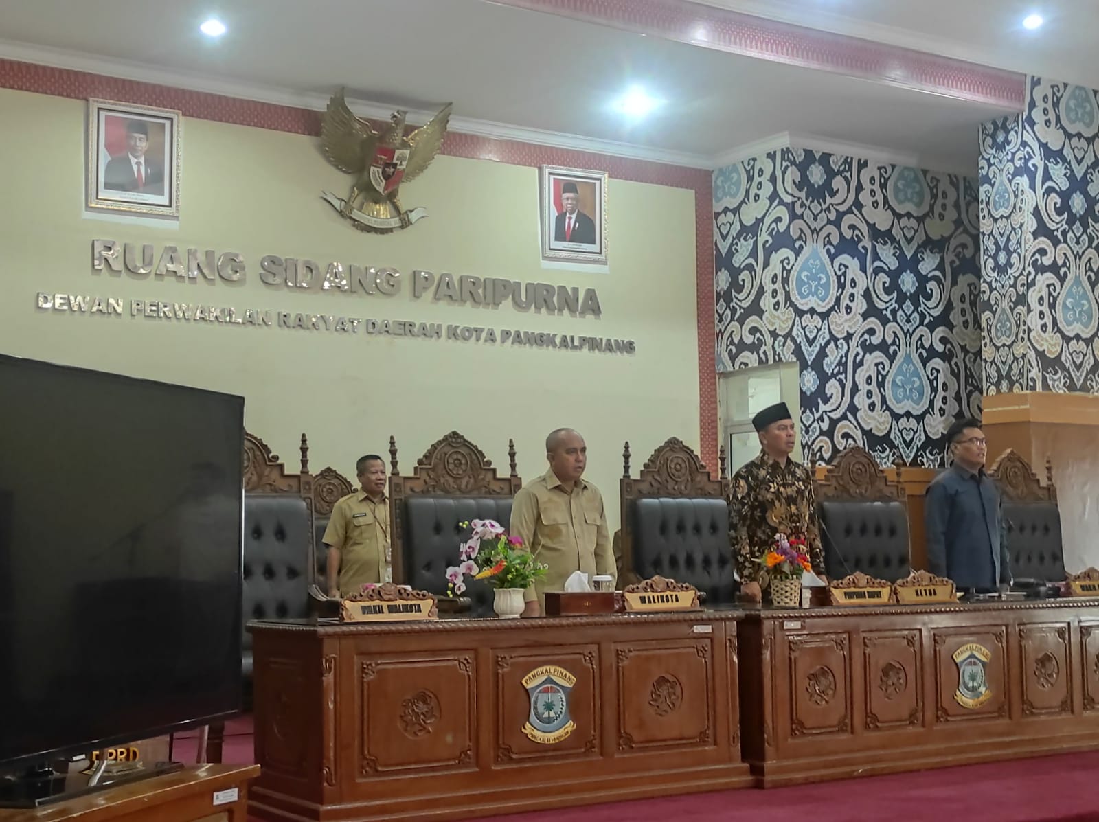 Molen Sampaikan Raperda Tentang Retribusi dan Susunan Perangkat Daerah