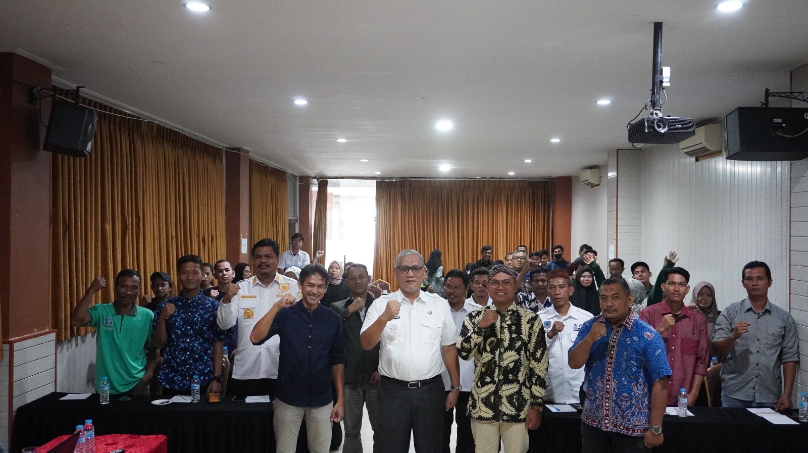 Datangkan Narasumber dari Yogyakarta, Pokdarwis hingga Kades di Bangka Tengah Belajar Buat Brosur