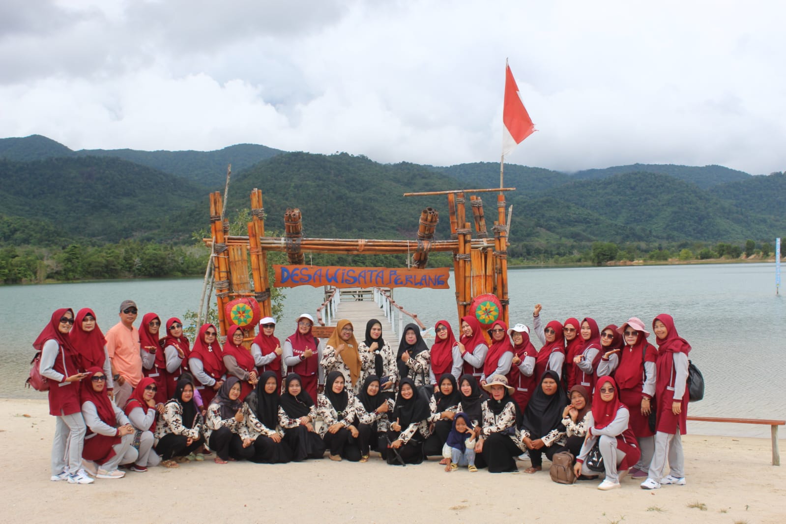 Dewi Perlang Tujuan PKK Desa Air Ruai