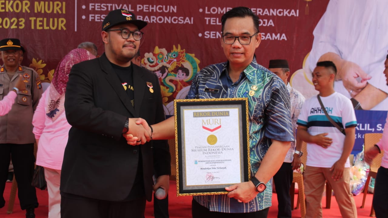 Masuk MURI, 3.500 Telur Berdiri di Pantai Pasir