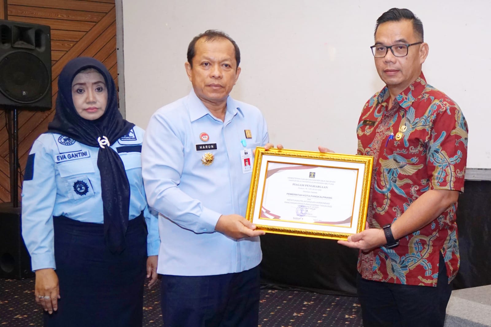 Pemkot Pangkalpinang Terima Penghargaan Kemenkumham RI