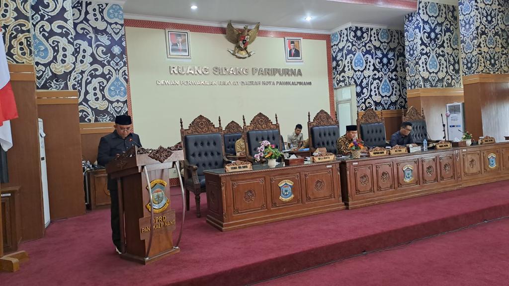 Molen Sampaikan Pertanggungjawaban Atas Pelaksanaan APBD Tahun 2022 Dihadapan DPRD