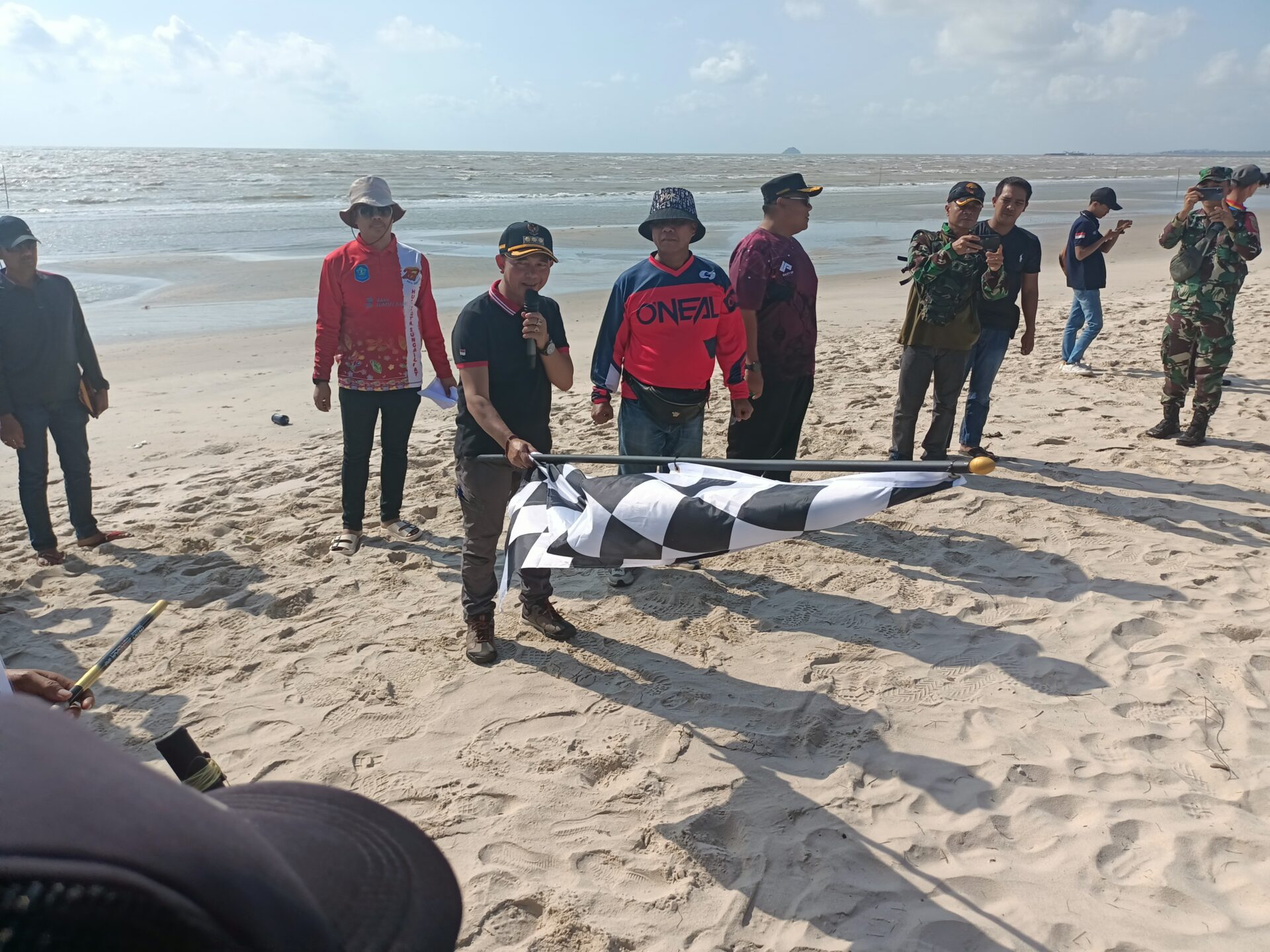 Ratusan Angler Buru Ikan Berujung