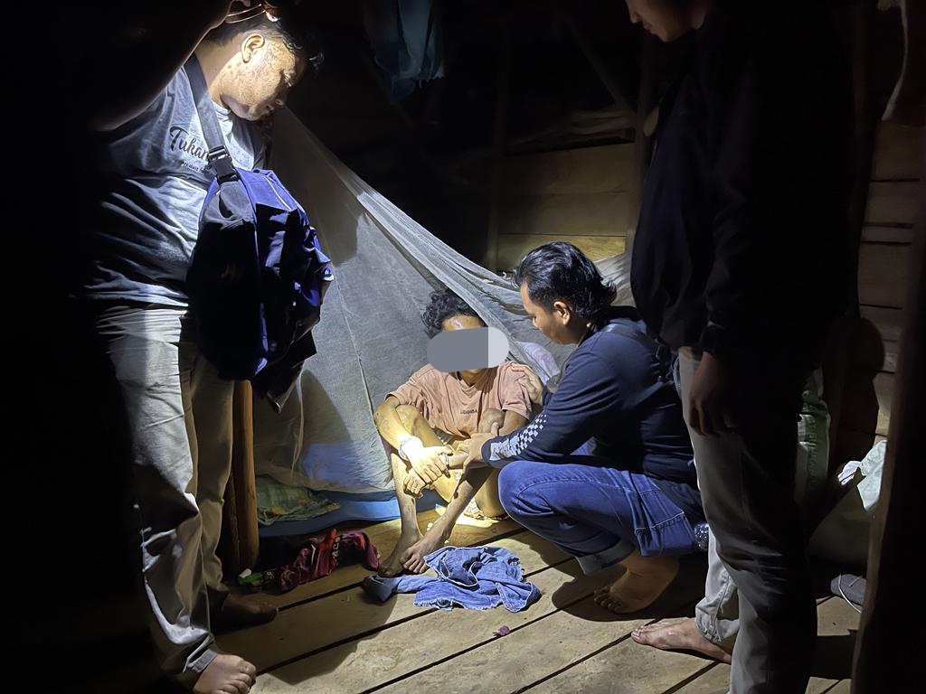 Pria 20 Tahun ini Ancam dan Ajak Gadis Desa Bersetubuh