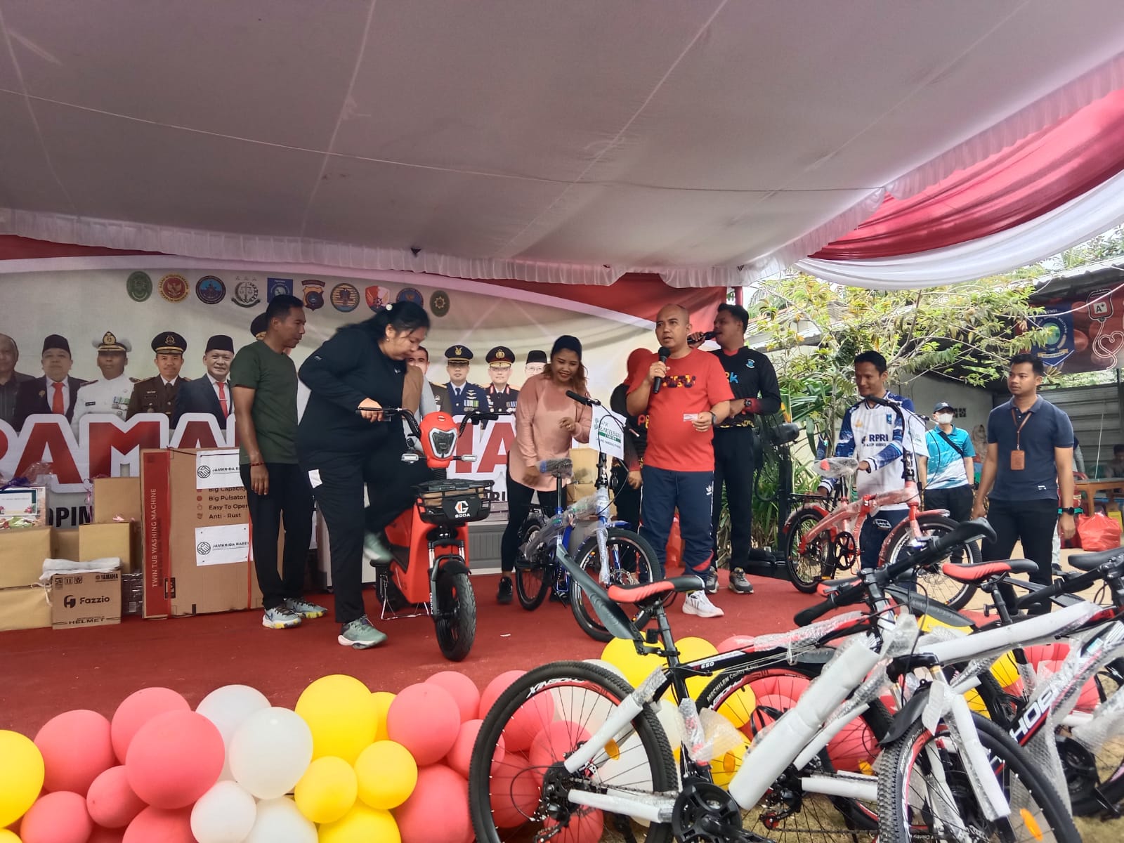 Molen dan Pj Gubernur Bangka Belitung Kompak Senam Bersama