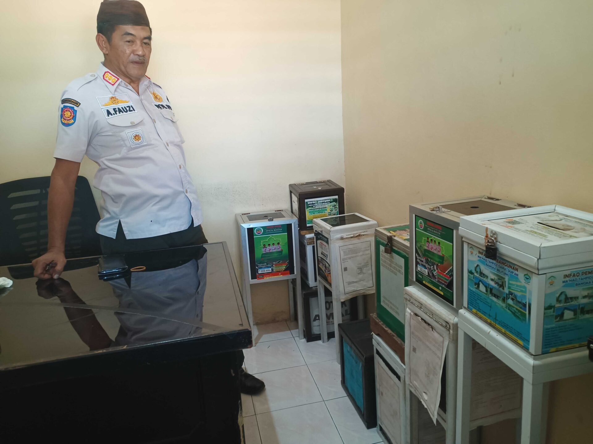 Satpol-pp Bangka Temukan Belasan Kotak Amal Tanpa Izin