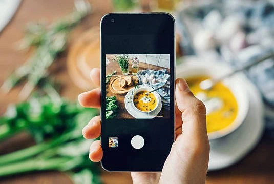 Rekomendasi 4 Aplikasi Jual Foto Terbaik, Mulai dari Dreamstime Sampai EyeEm
