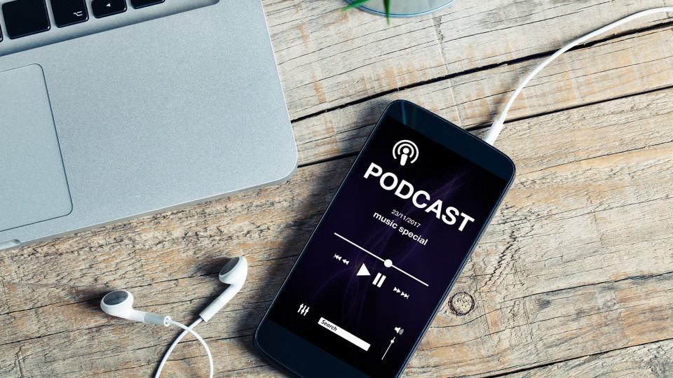 7 Aplikasi Podcast Terbaik dan Gratis di Android