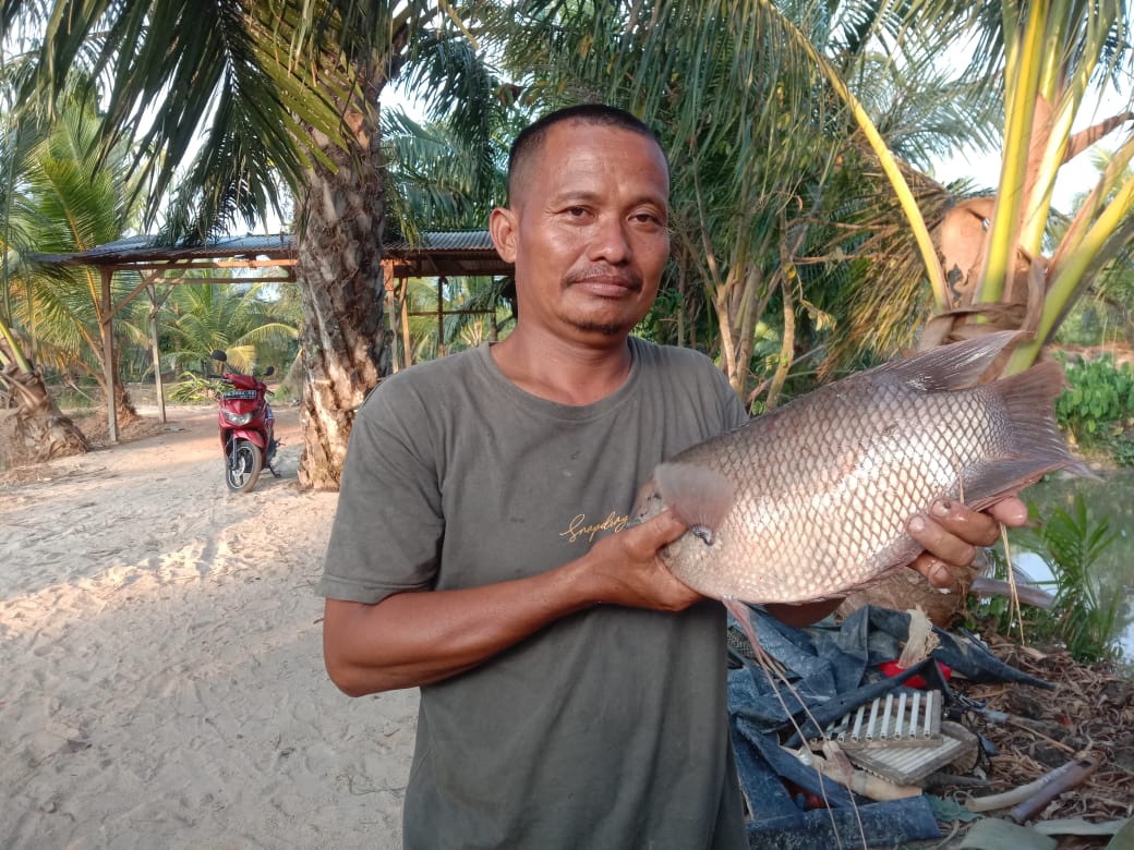 Kliwon Sulit Memasarkan Gurame