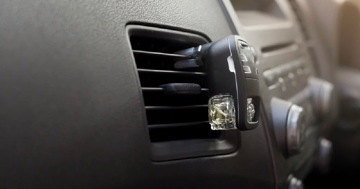 5 Cara Menghilangkan Bau Kabin Mobil Baru Agar Tetap Bersih dan Nyaman Berkendara