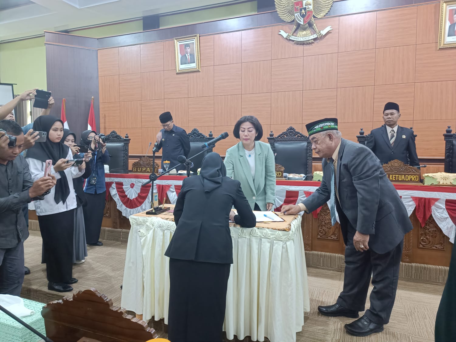 Sebulan Nganggur, Irma Akhirnya Bisa Jadi Seorang Legislator