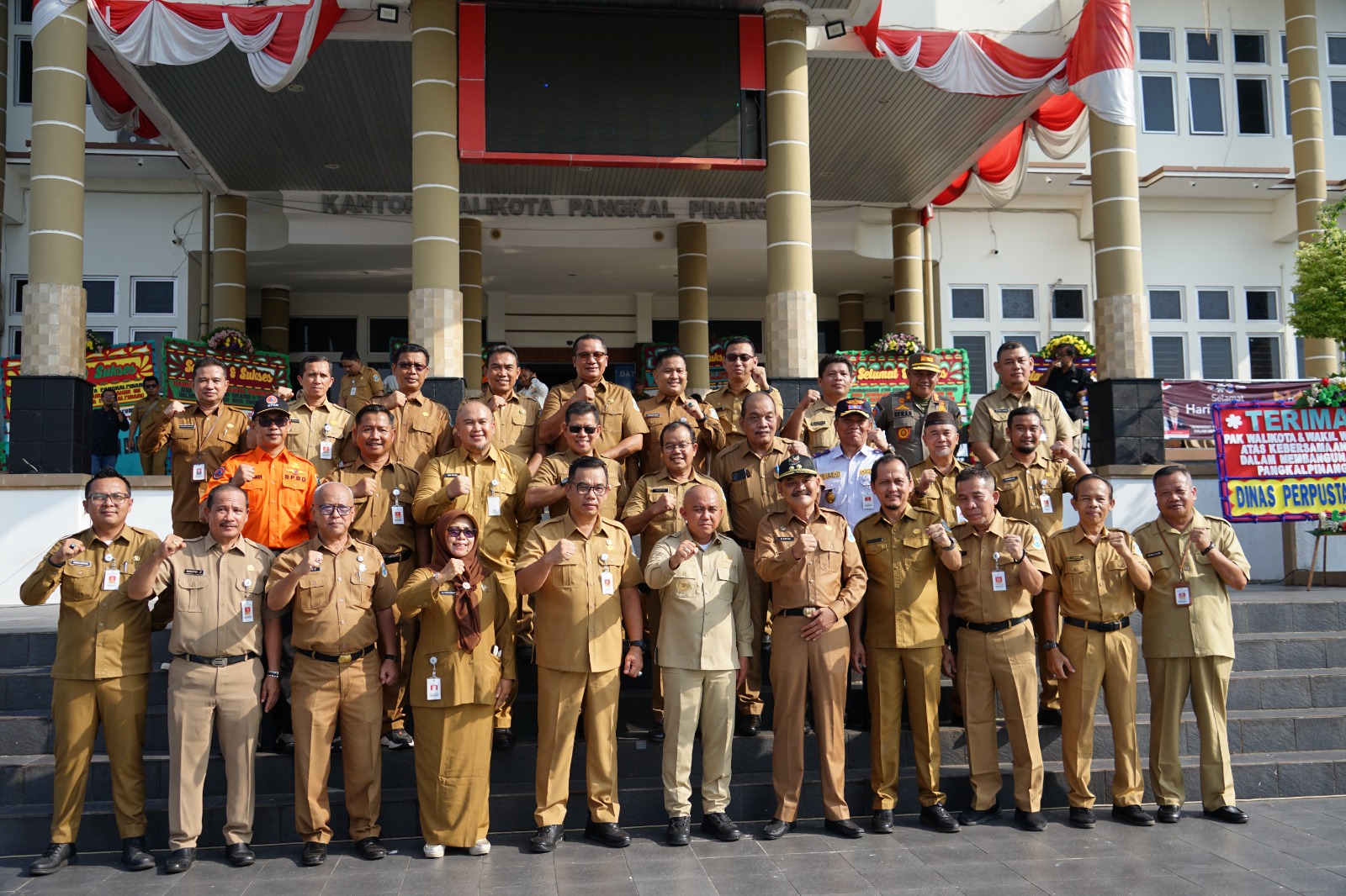 Dua Hari Lagi Jabatan Wali Kota Pangkalpinang Dilepas, Molen Sedih