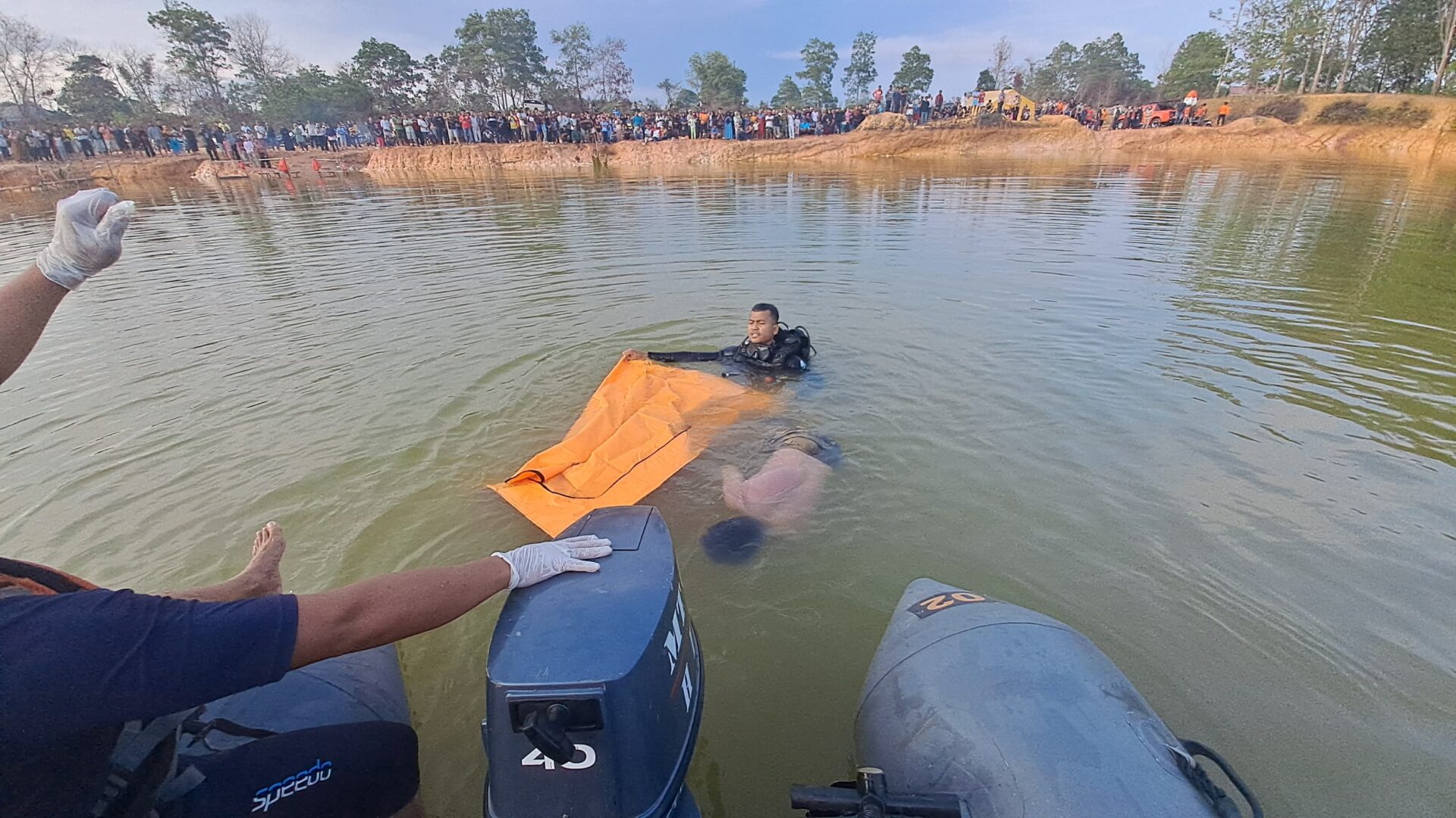 AZ Ditemukan di Kedalaman 7 Meter