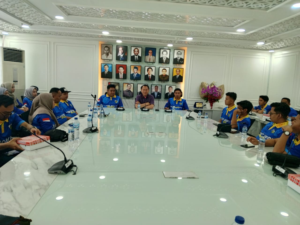 Temui Pengurus DPD KNPI Bangka, Bambang Patijaya Paparkan Informasi EBT