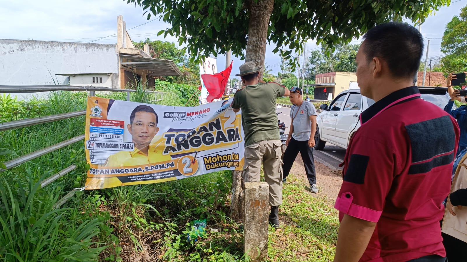 Bawaslu Bangka Tengah Temukan Ratusan APK yang Melanggar