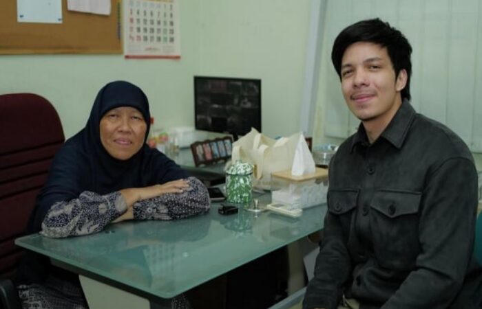 Atta Halilintar Percaya Diri Pamer Ambil Rapor SMA nya