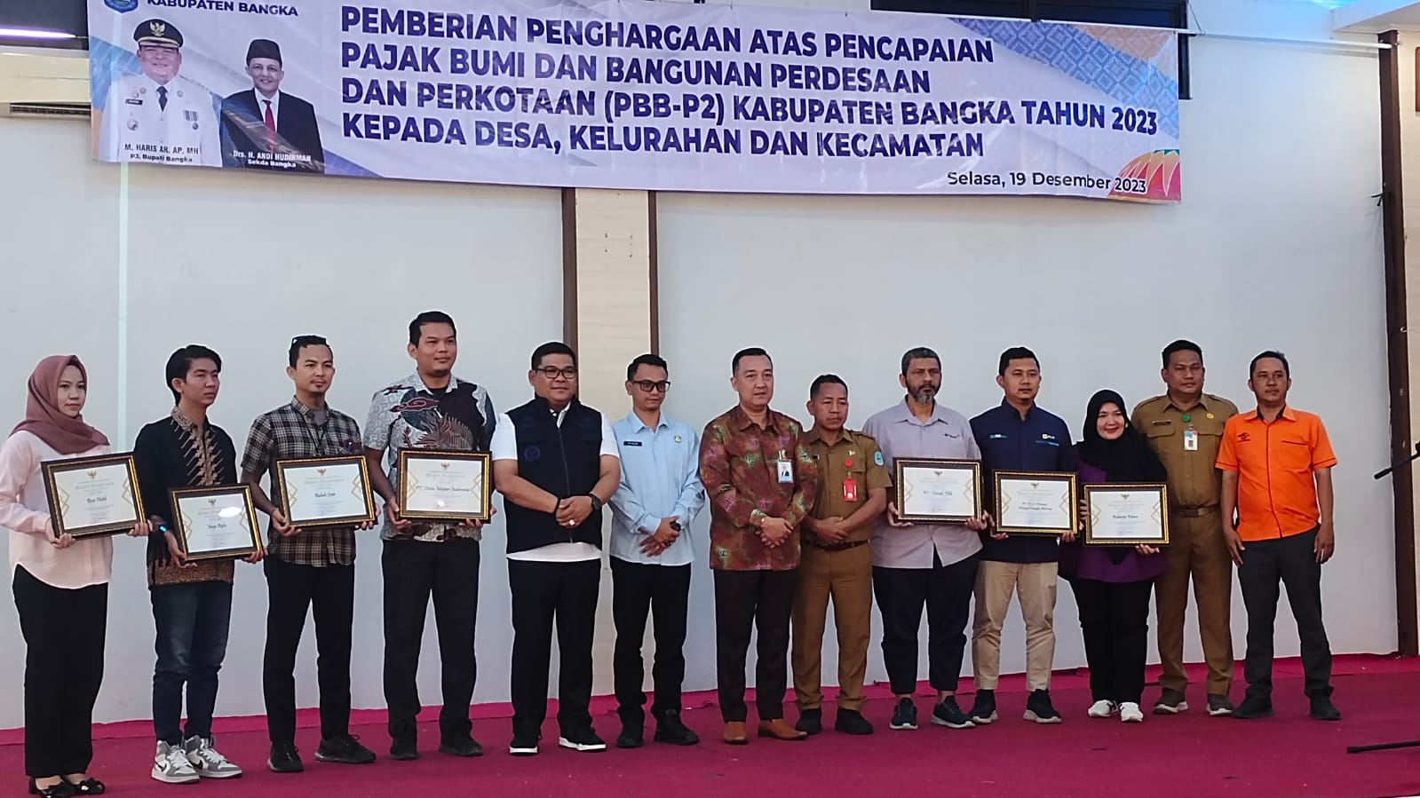 Pj Bupati Bangka Berikan Penghargaan ke PT Timah