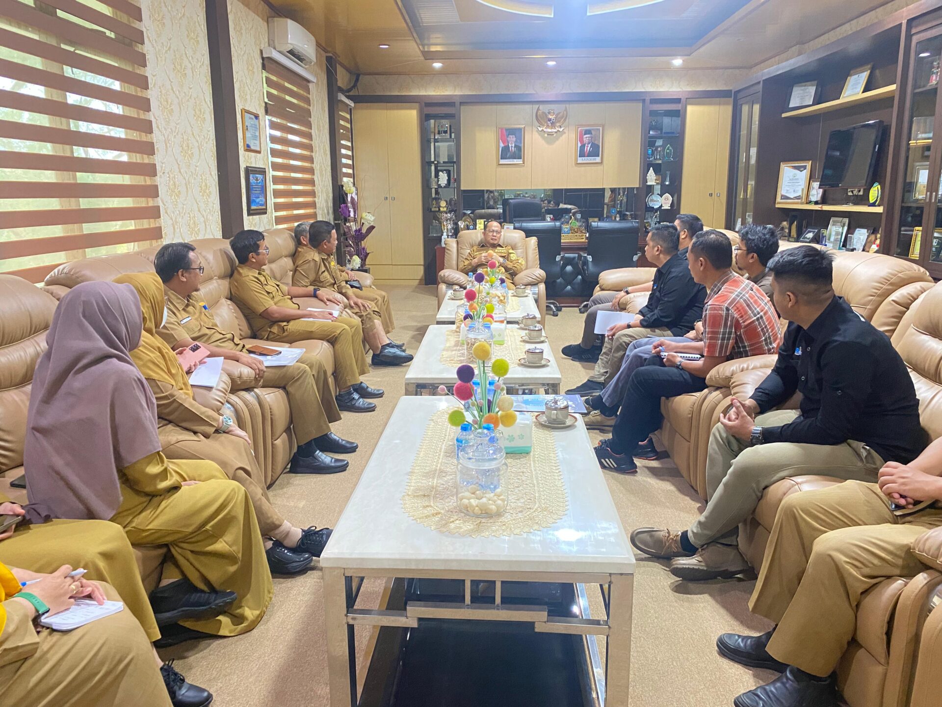 Bahas Pembangunan Kampus UBB di Eks PT Koba Tin, Algafry Minta Dukungan DPRD dan Kementrian