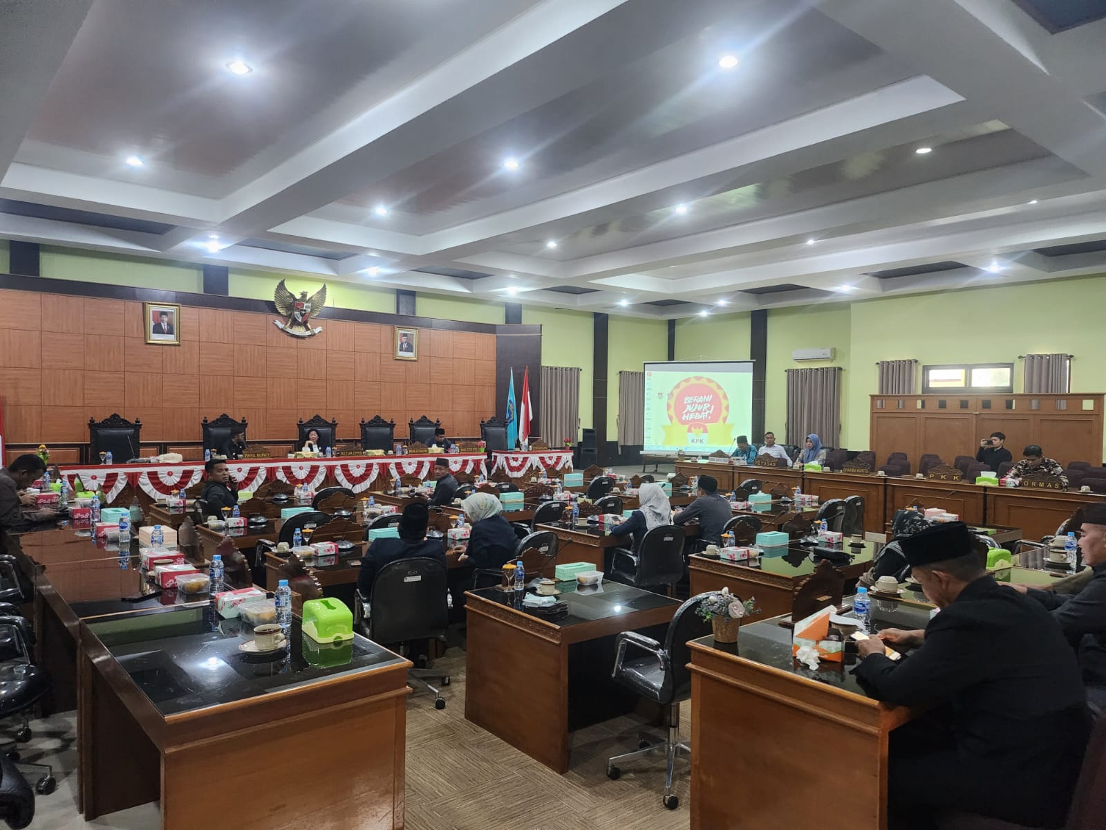 Rapat Paripurna Kembali Molor, Tradisi DPRD Bangka Tengah?