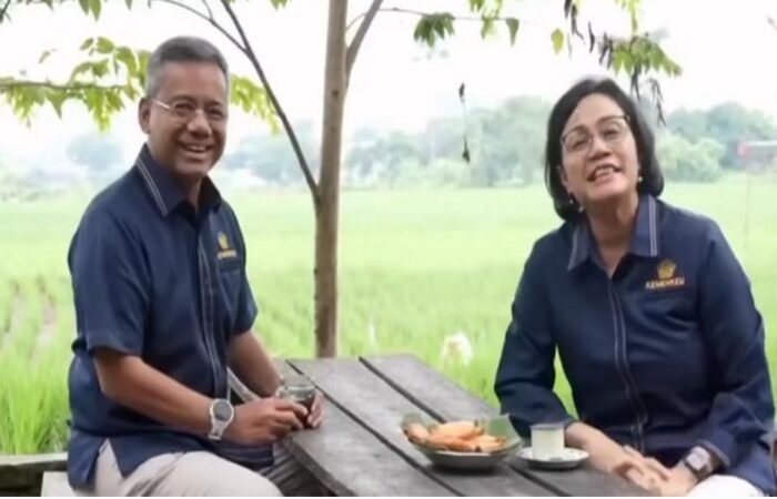 Diisukan Mundur, Sri Mulyani Santai Nikmati kopi di Cirebon Jawa Barat
