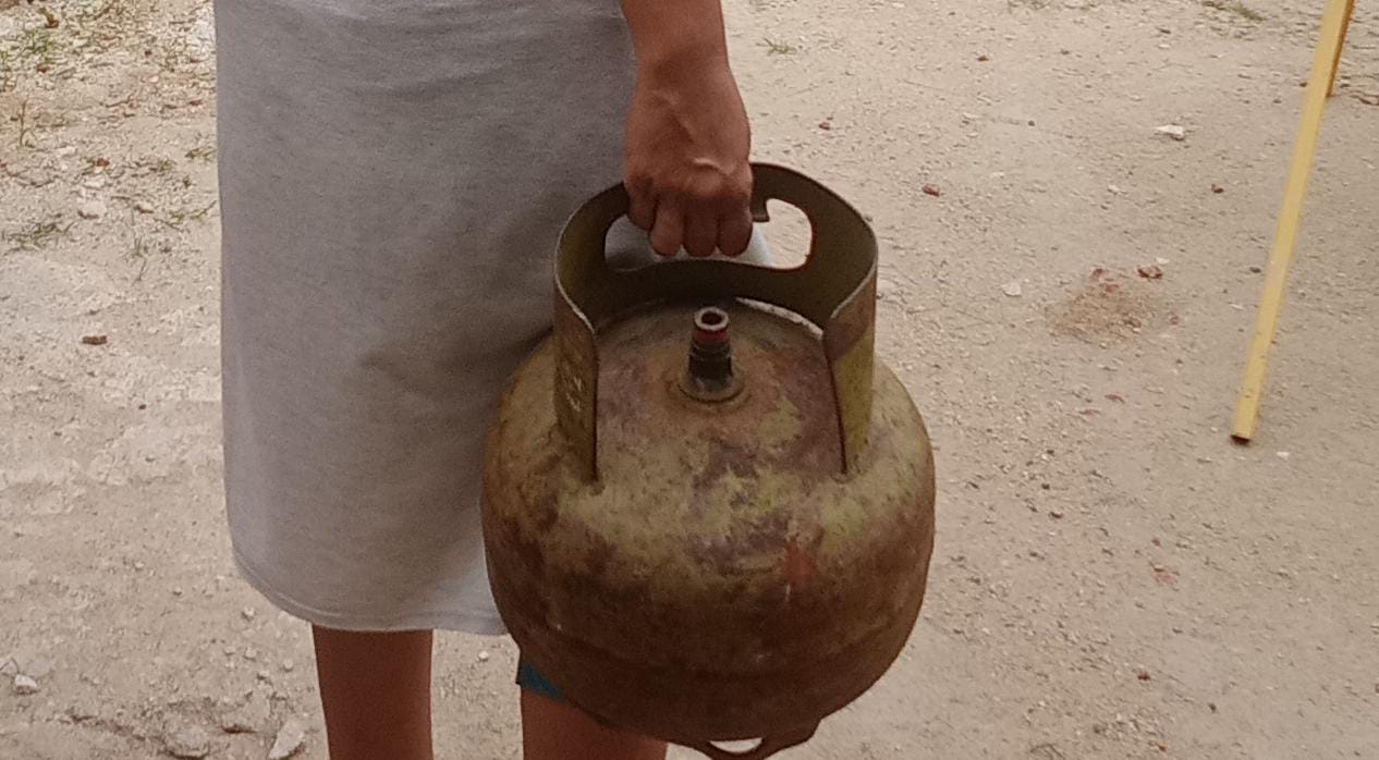 Sudah 3 Hari Halimah Susah Dapatkan Gas 3 Kg