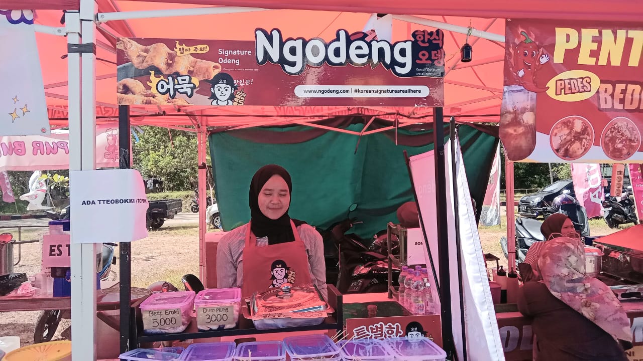 Ngodeng Tampil Beda di Basel Bekecak Festival