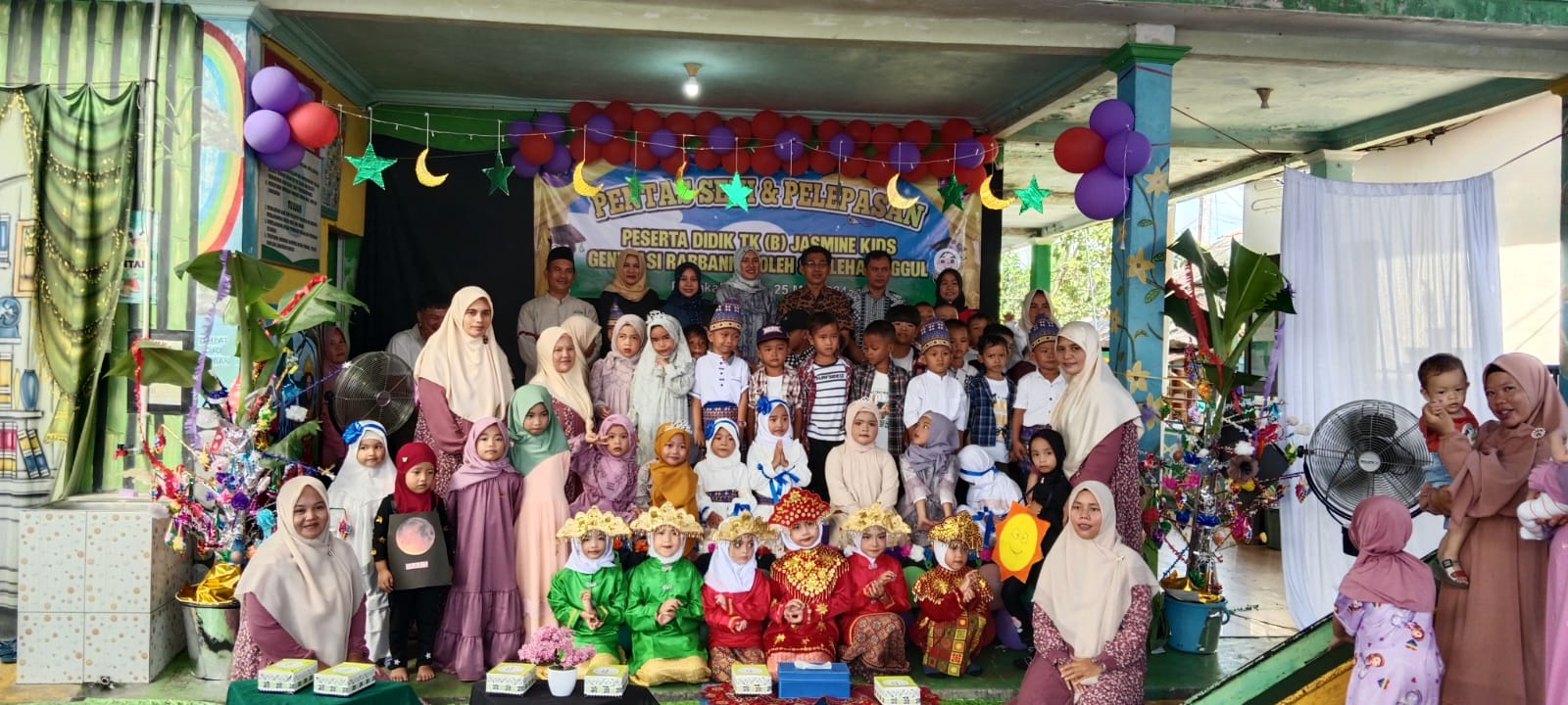 Lepas Peserta Didik, Siti Hajar: Jadilah Generasi Sholeh dan Unggul