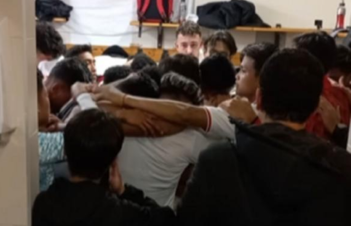 Video Viral Pelatih Timnas Indonesia Shin Tae-yong Mewek Dipeluk Anak Asuhannya