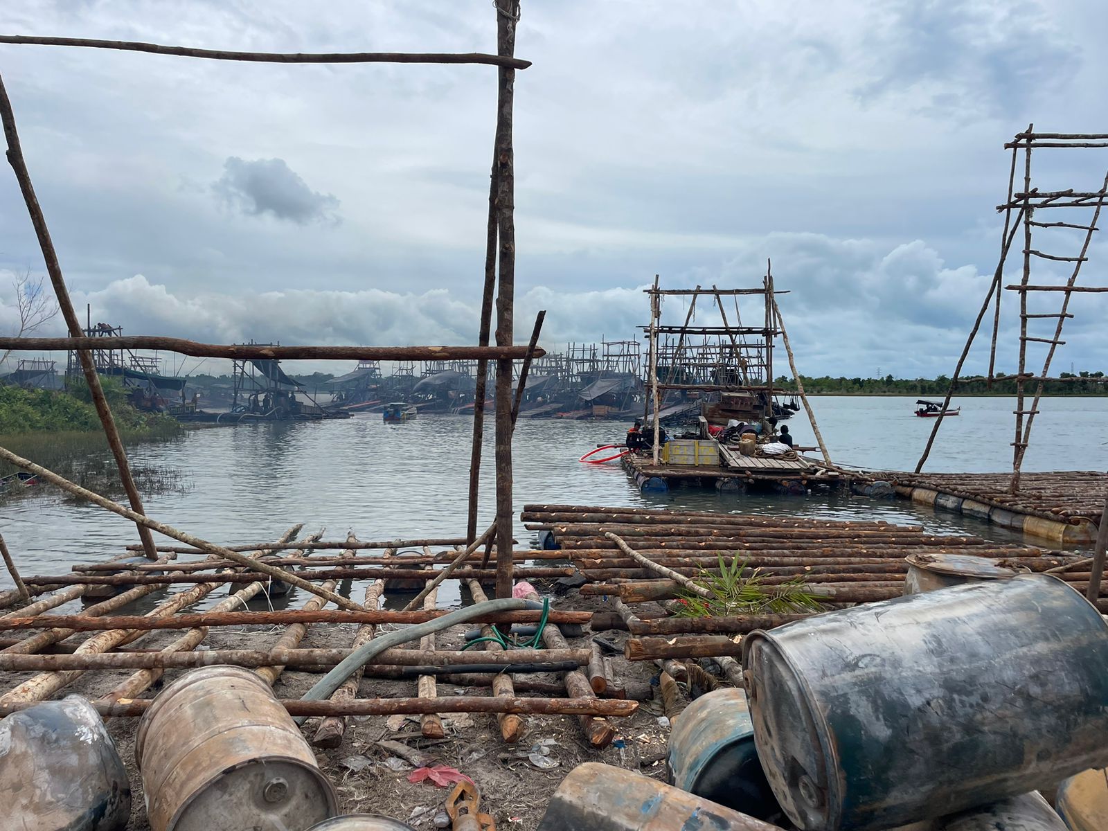 Didatangi Kades dan Kapolsek, Penambang Merbuk Tegaskan Tetap Berjalan