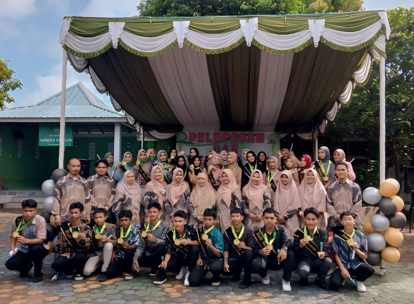 SMP Muhammadiyah Koba Gelar Perpisahan