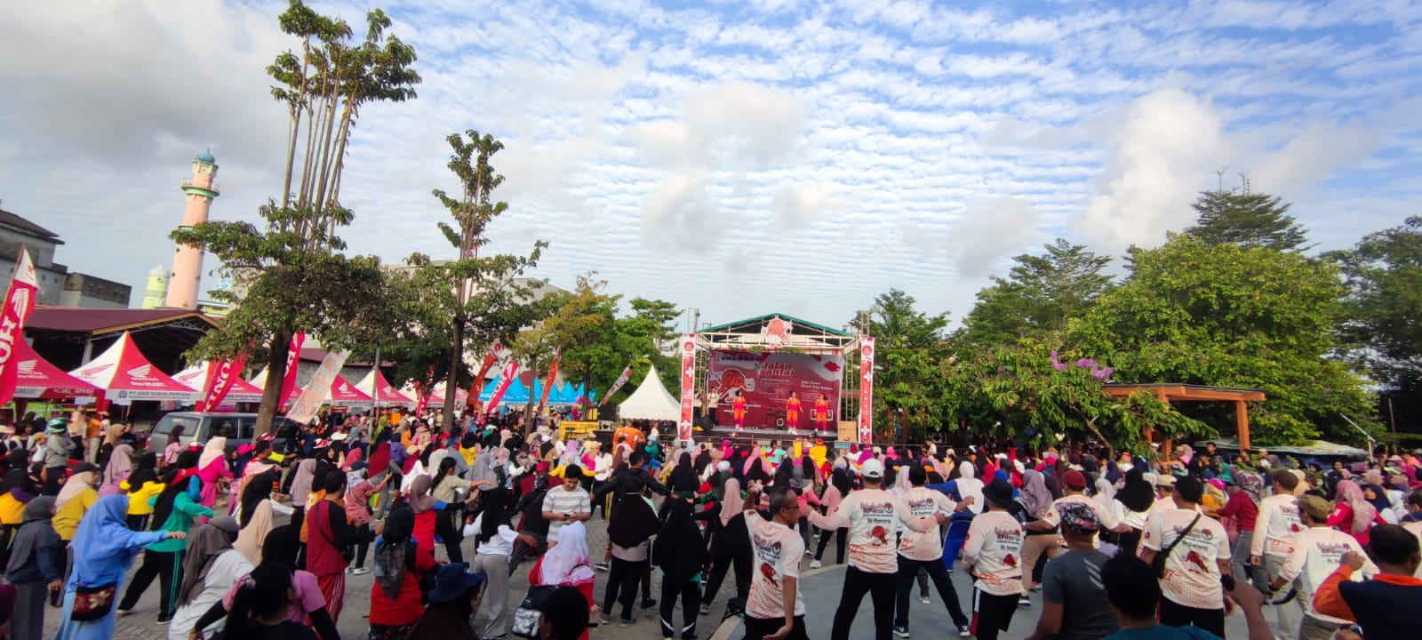 Pacu Semangat Jelang Pilkada Serentak, KPU Bangka Ajak Masyarakat Jalan Santai Berhadiah