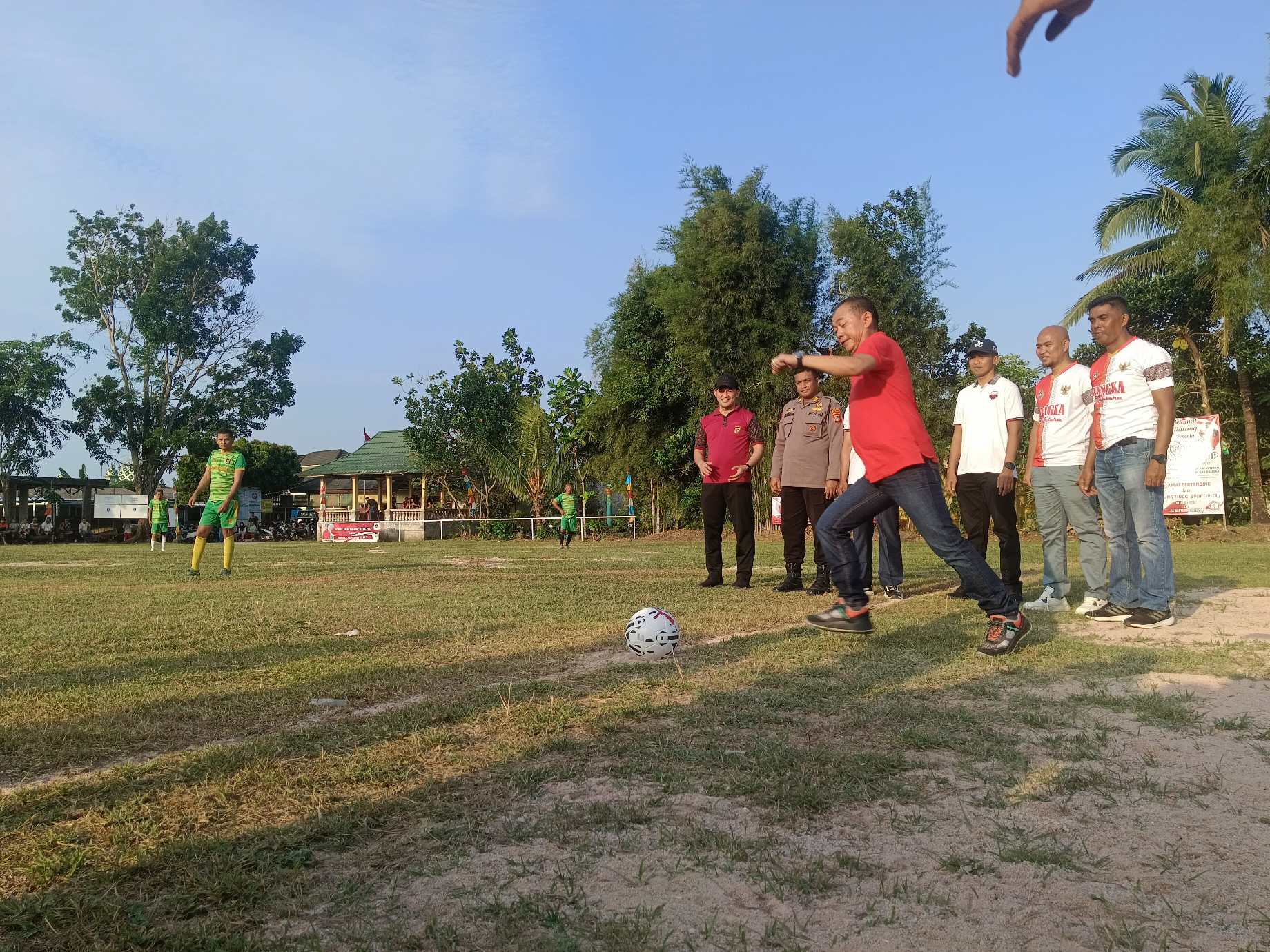 Tendangan Mulkan Tandai Turnamen Sepak Bola Veteran Dimulai