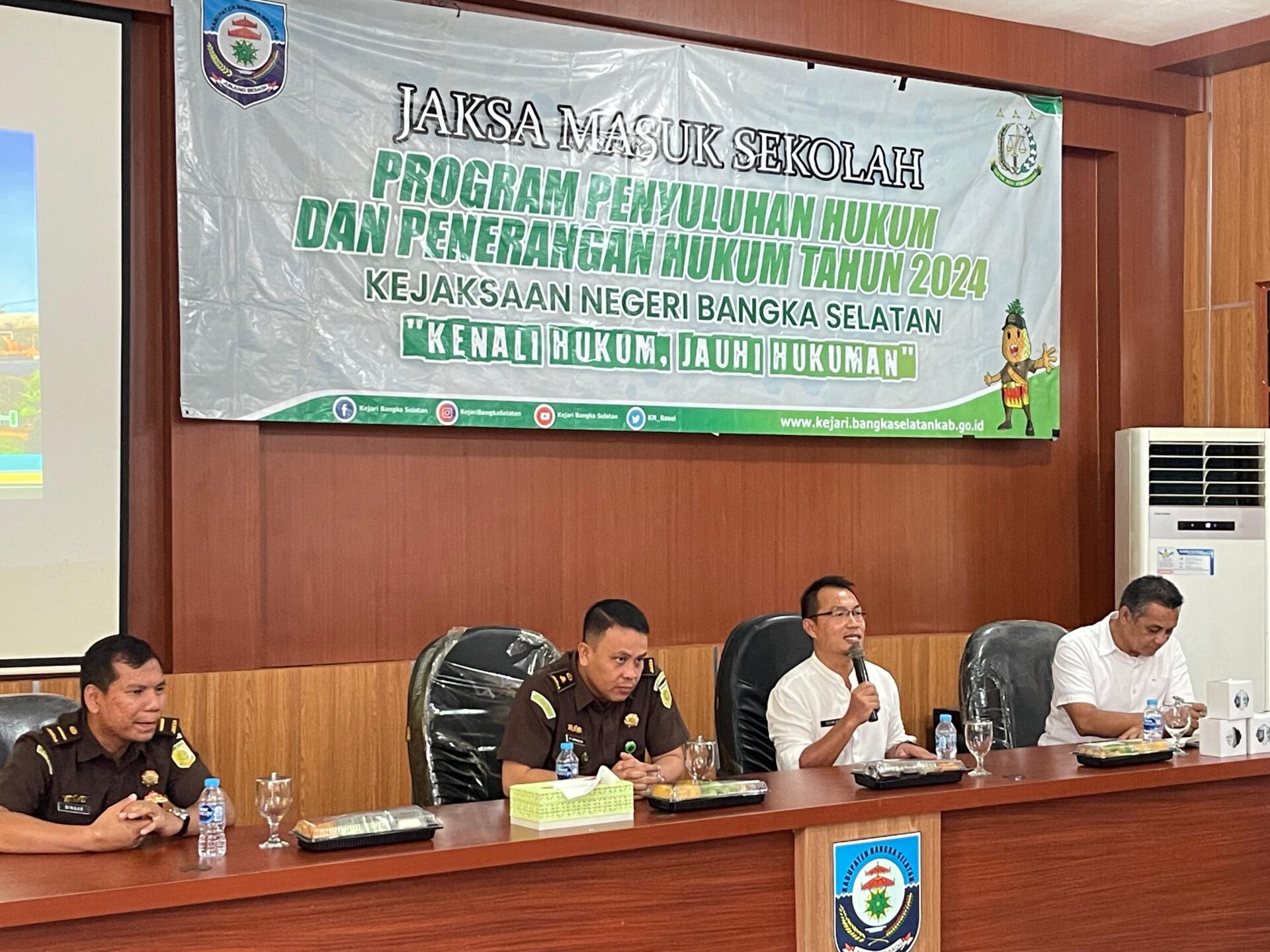 Puluhan Siswa SMP Swasta Toboali Diajari Tentang Hukum