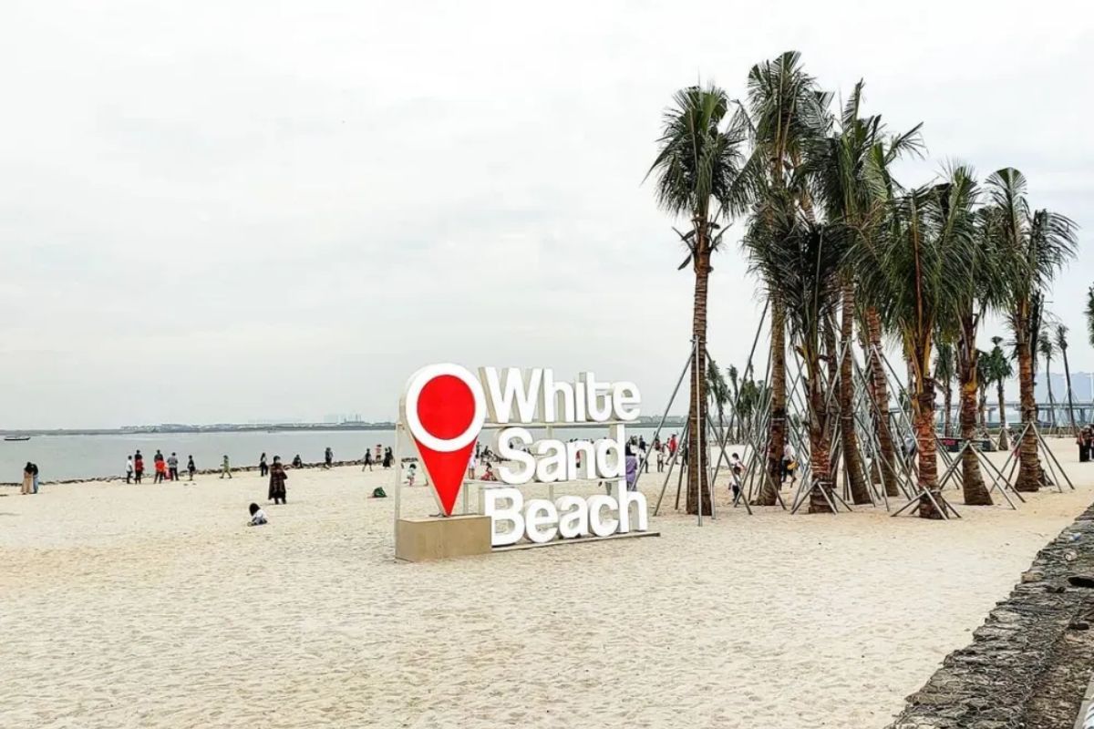 Pantai Pasir Putih PIK 2: Wisata Gratis yang Instagramable di Dekat Jakarta