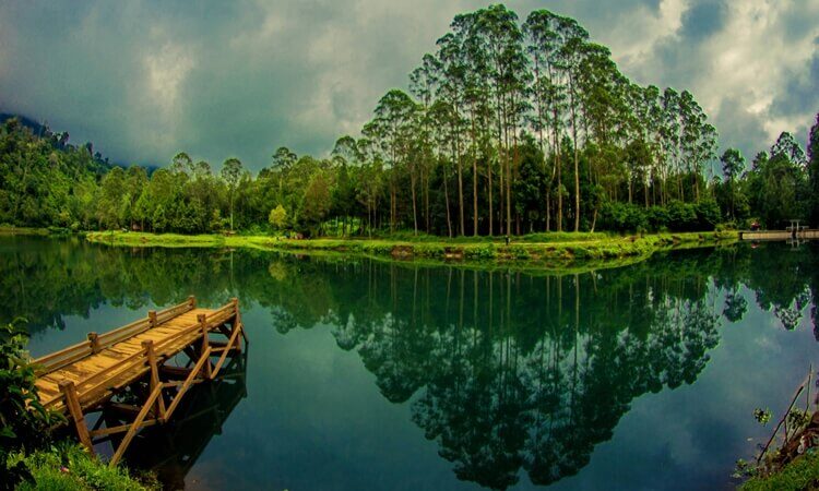 Menikmati Keindahan Situ Cisanti, Pesona Wisata di Titik Nol Sungai Citarum Bandung