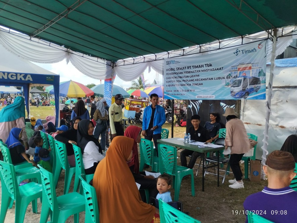 Hadir di Festival Danau Pading, Mobil Sehat PT Timah Diserbu Masyarakat
