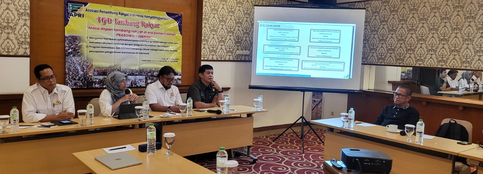 Bertemakan Potensi dan Hambatan Pertambangan Rakyat Era Presiden Prabowo, APRI Gelar FGD