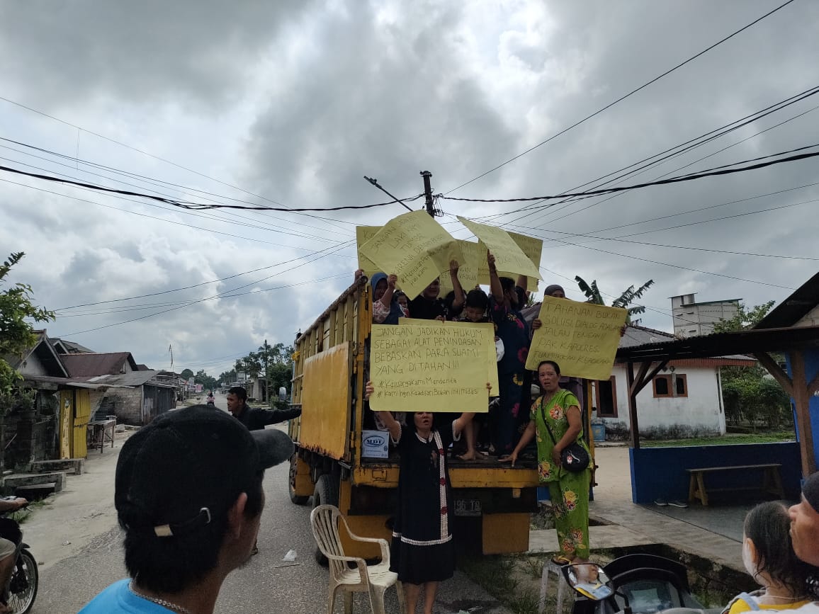 Oknum APH jadi Koordinator Tambang, Puluhan Orang Minta Demo Minta Dibebaskan