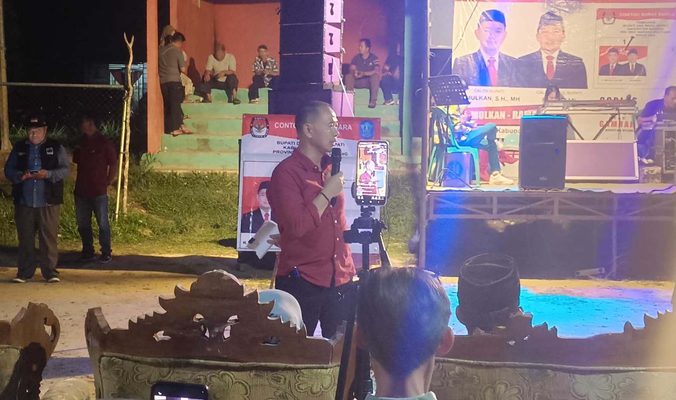 Dihapan Mulkan, Emak-emak Desa Kace: Senang Berurusan