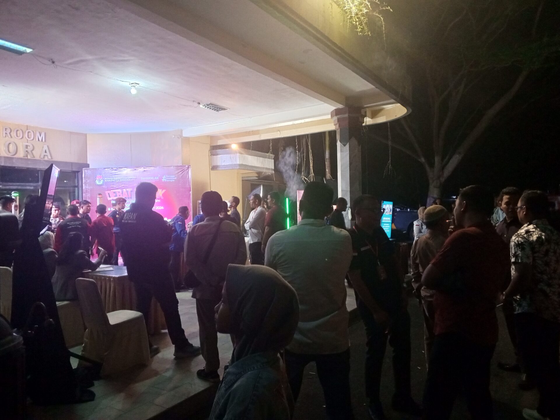 Punya ID Card Pun Susah masuk Ruangan Debat Publik Pilkada, Apalagi Yang Tidak Punya?