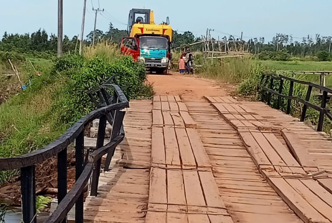 Hampir Putus Sejak 2022 lalu, Jembatan Sungai Nyireh Belum Dapat Perhatian Pemerintah
