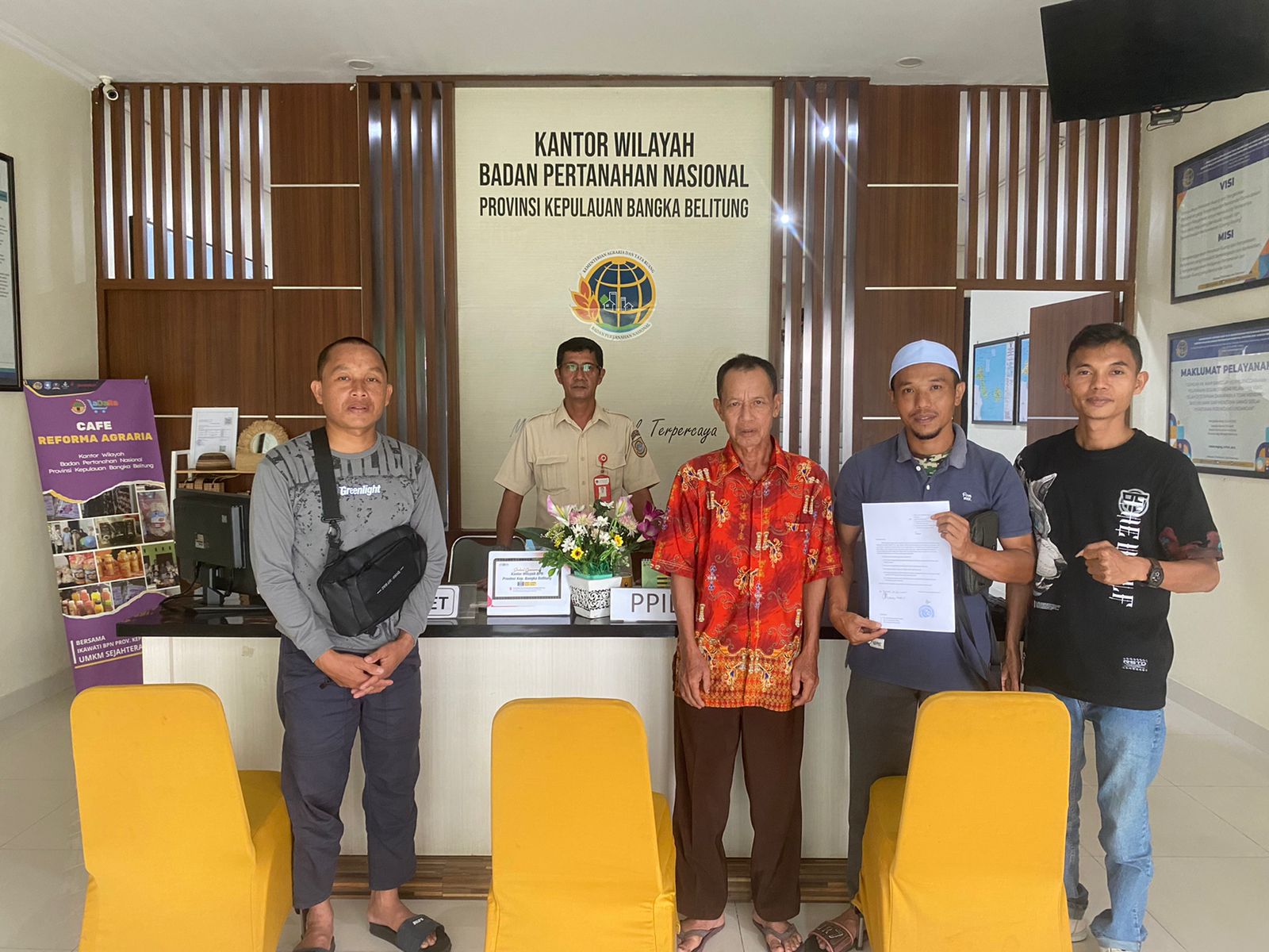 Tolak Bank Tanah, Warga Desa Delas Kirim Surat Cinta ke DPRD dan BPN Bangka Selatan