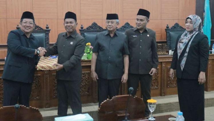 Baru Pertama Jabat Wakil Bupati Bangka Tengah, Efrianda Bahas Tiga Raperda