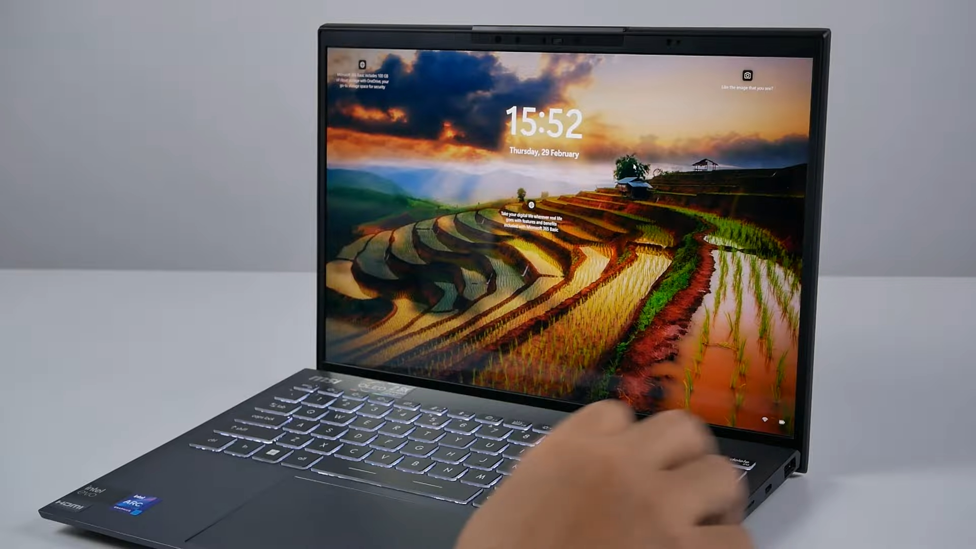 Review MSI Prestige 13 AI+ Evo A2VM, Laptop Tipis dan Super Kencang