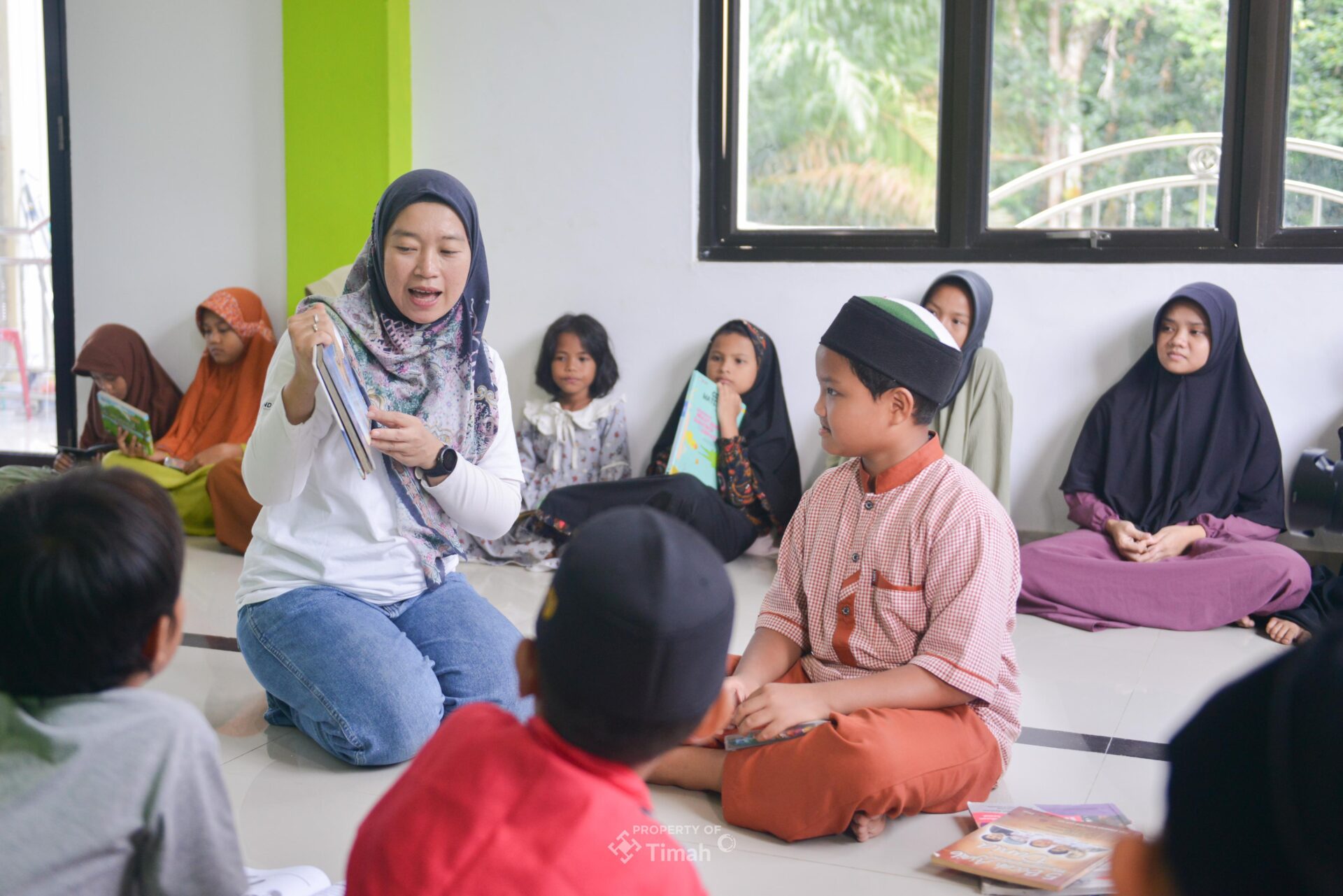 Sobat Aksi Ramadan Bersihkan Masjid hingga Santunan Anak yatim di Desa Mayang