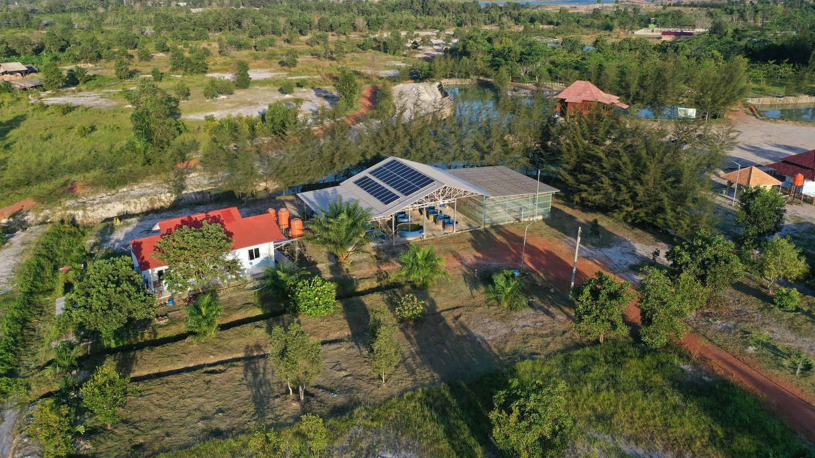 Berkat PLTS, Kampoeng Reklamasi Air Jangkang dan Selinsing Bisa Serap 51,8223 Ton Co2