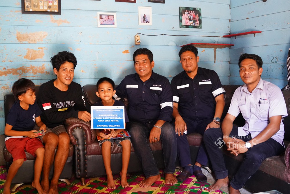 Dian Sumringah Dapat Bantuan Pengobatan Anaknya