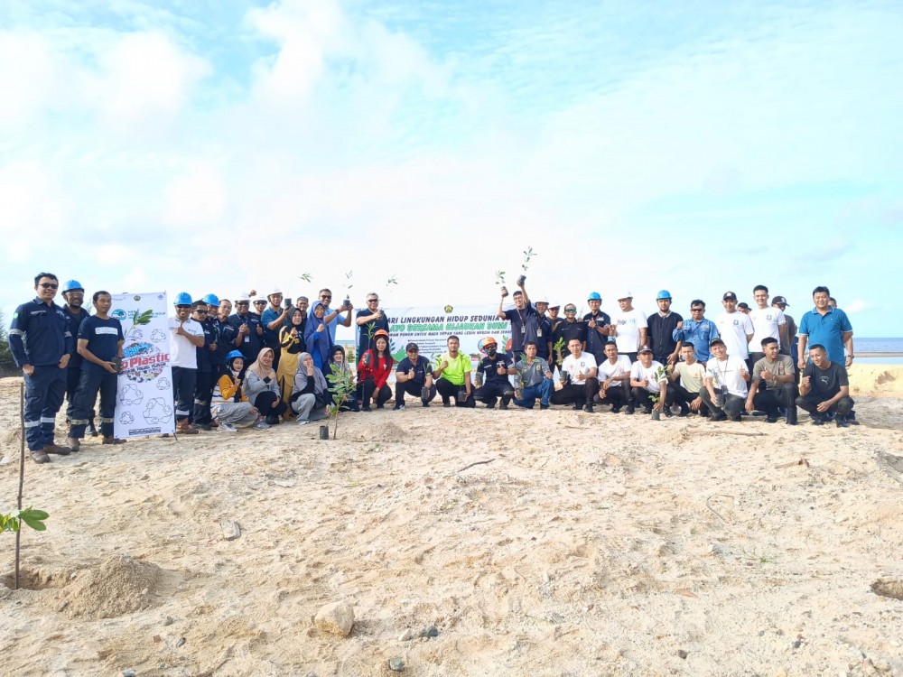 Bekas Tambang Gemuruh Ditanami 500 Pohon