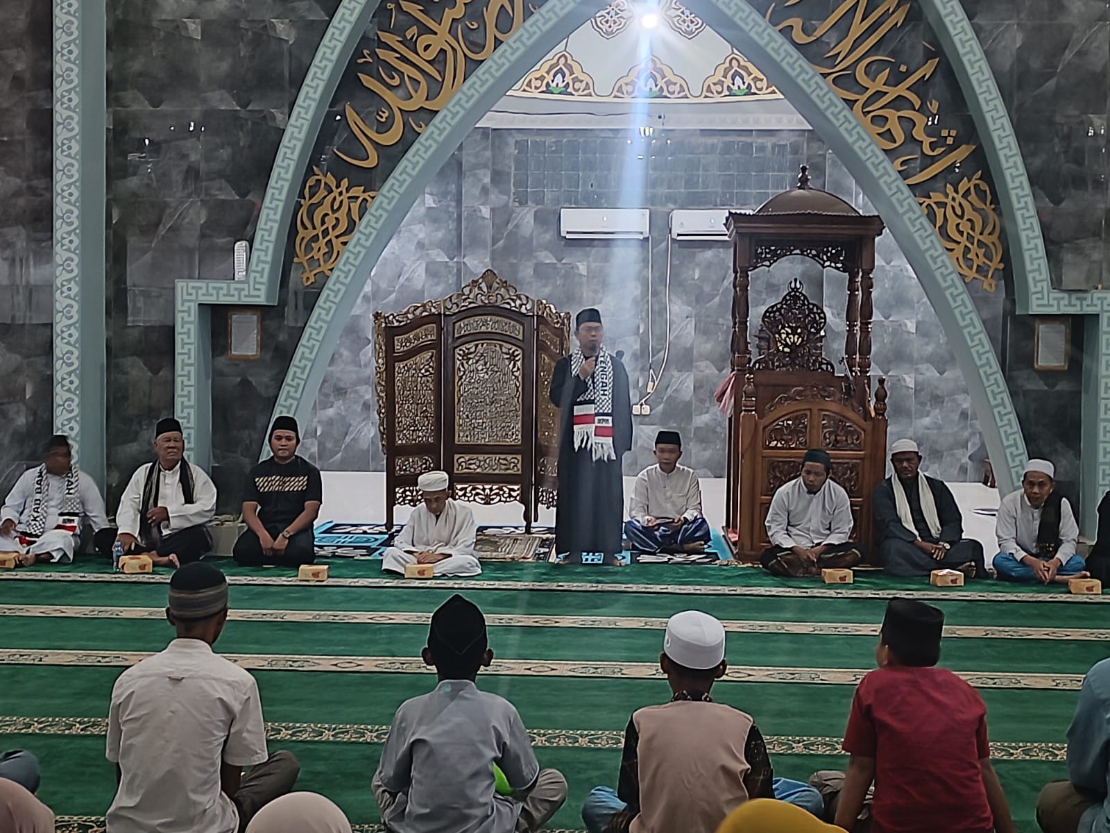 Algafry Sindir Masjid Hanya Diisi Orang Tua