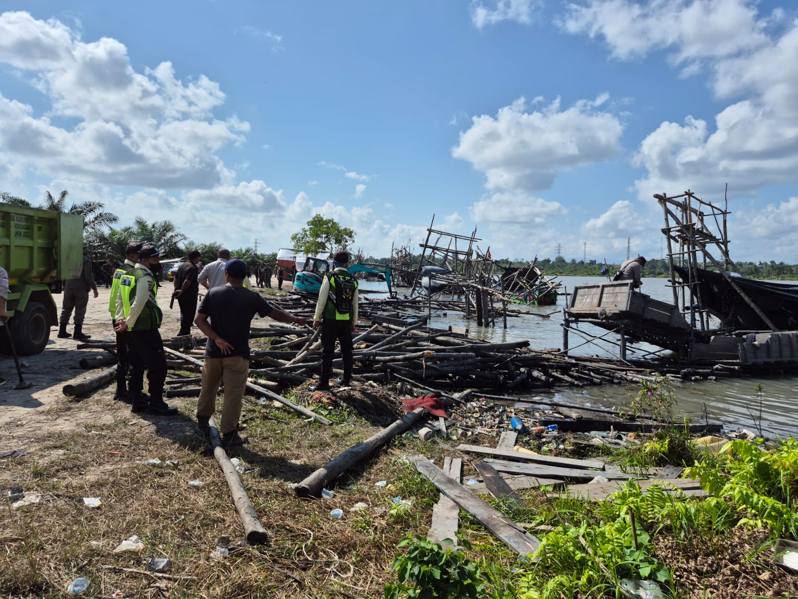 Datang Dengan Tim Gabungan, PT Timah Tertibkan Tambang Ilegal